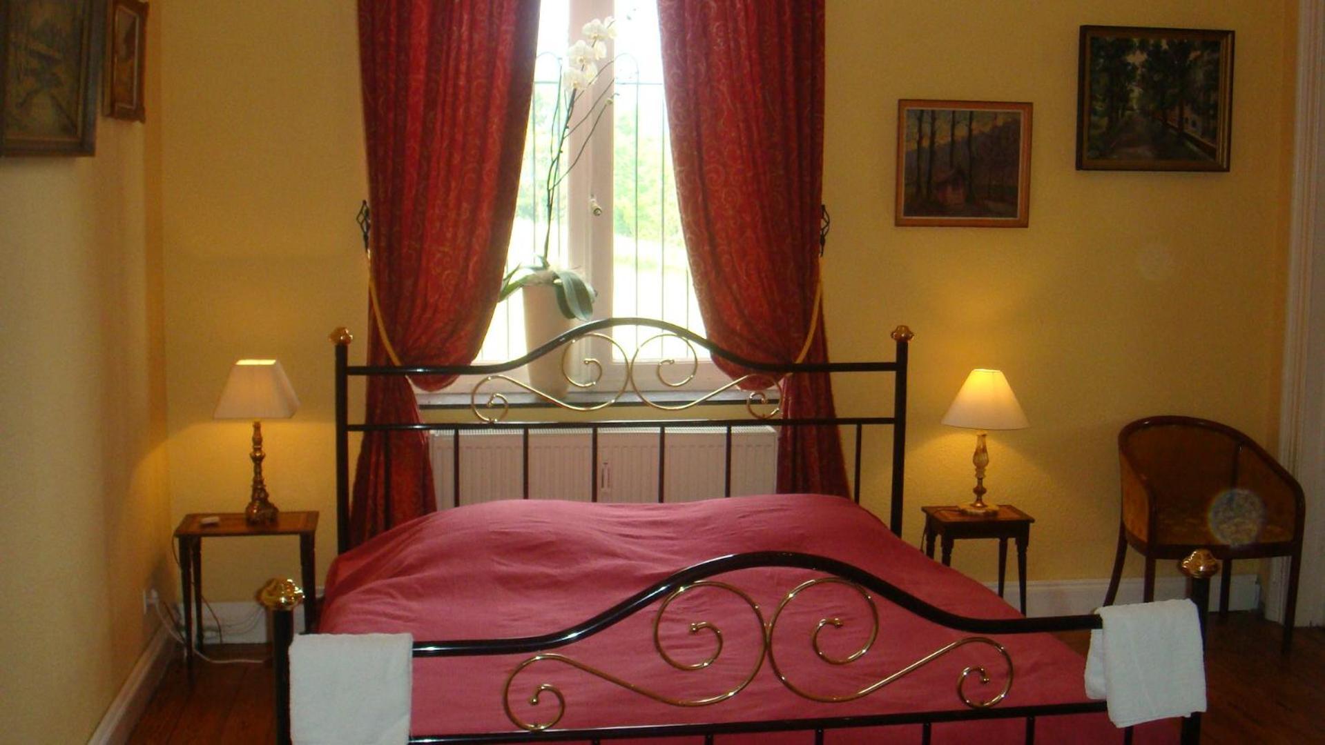 Chateau Neufays Ту Стая снимка