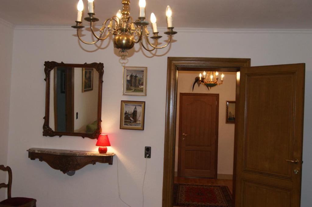 Chateau Neufays Ту Стая снимка